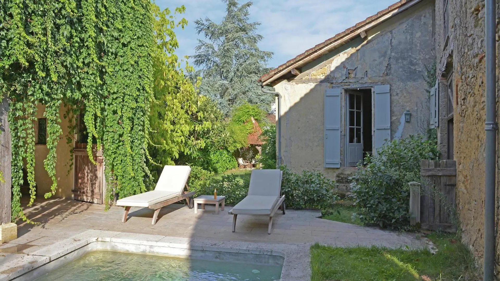 Pretty Holiday Home With Private Pool Campagne-d'Armagnac